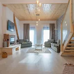 Hof Friesenruhe Апартаменты *
